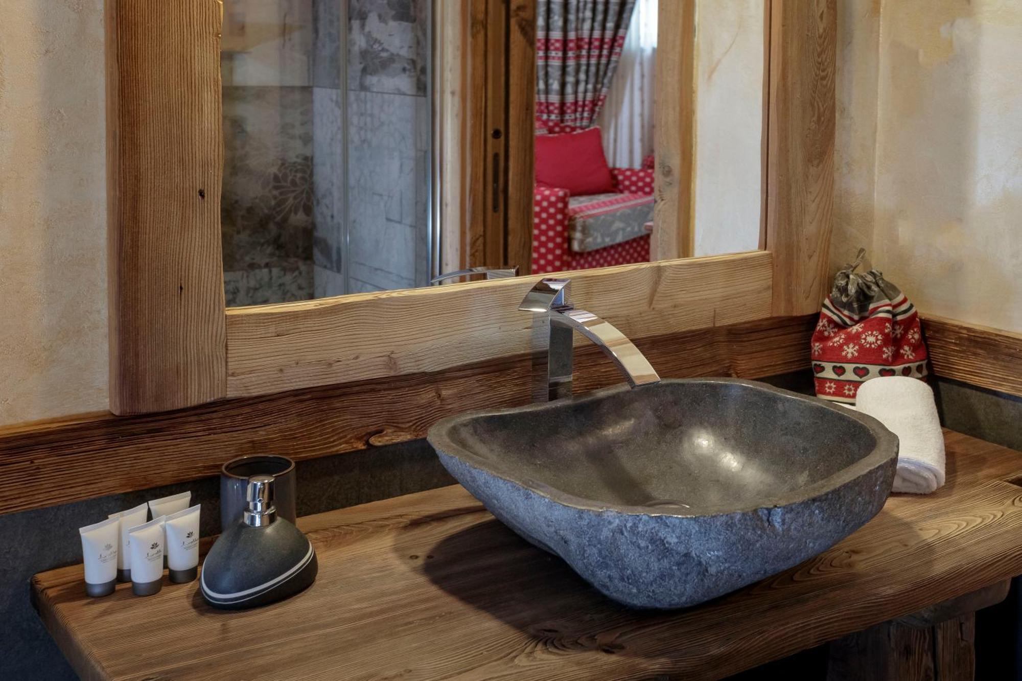 Francois Boutique Rooms - Matterhorn Retreat & Spa In Cervinia Breuil-Cervinia Exterior photo
