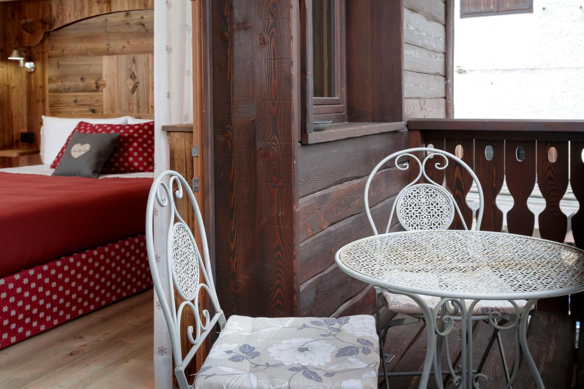 Francois Boutique Rooms - Matterhorn Retreat & Spa In Cervinia Breuil-Cervinia Exterior photo