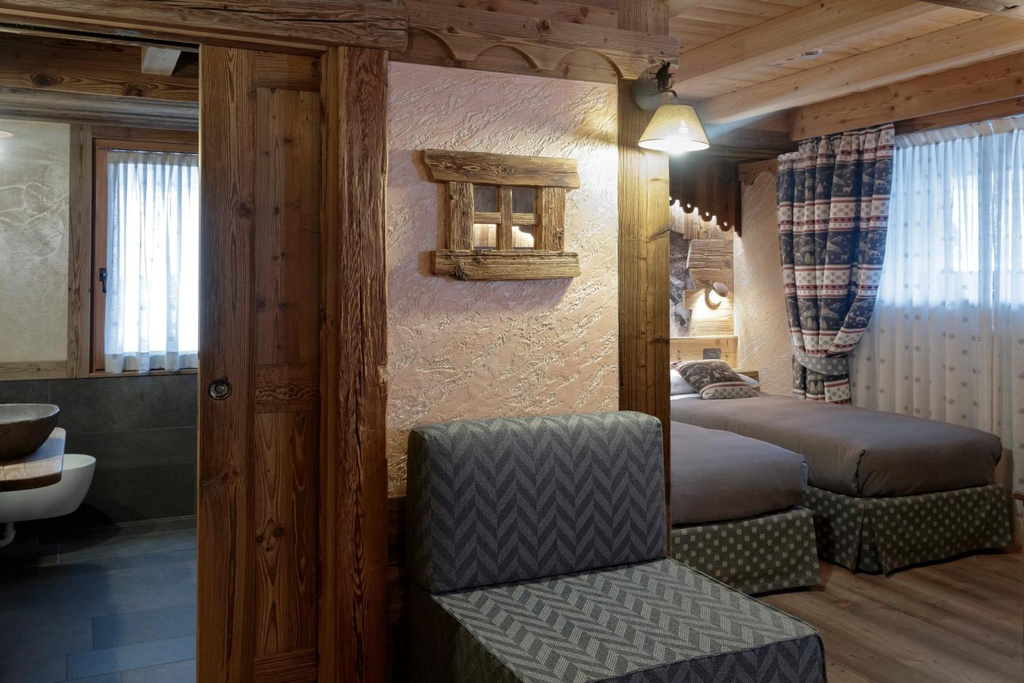 Francois Boutique Rooms - Matterhorn Retreat & Spa In Cervinia Breuil-Cervinia Exterior photo